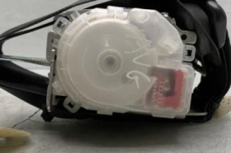 Pretensionneur de ceinture avant gauche PEUGEOT 107
