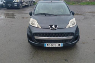 Pretensionneur de ceinture avant gauche PEUGEOT 107