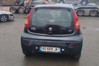 Pretensionneur de ceinture avant gauche PEUGEOT 107