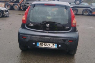 Pretensionneur de ceinture avant gauche PEUGEOT 107