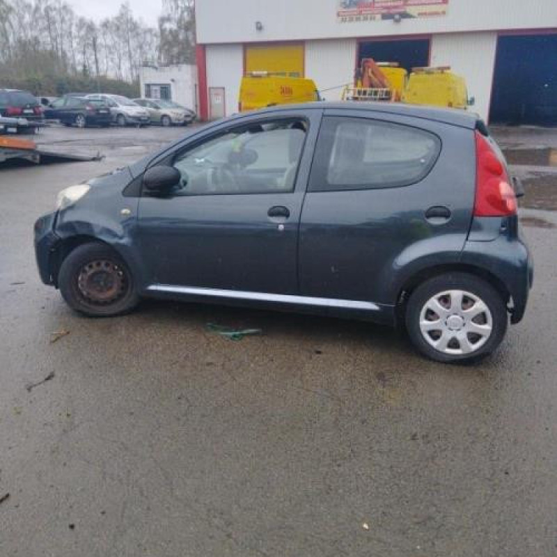 Pretensionneur de ceinture avant gauche PEUGEOT 107 Photo n°10