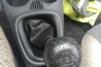 Pretensionneur de ceinture avant gauche PEUGEOT 107