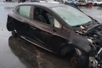Serrure avant droit RENAULT CLIO 4