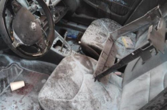 Serrure avant droit RENAULT CLIO 4