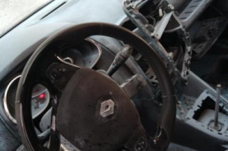 Serrure avant droit RENAULT CLIO 4