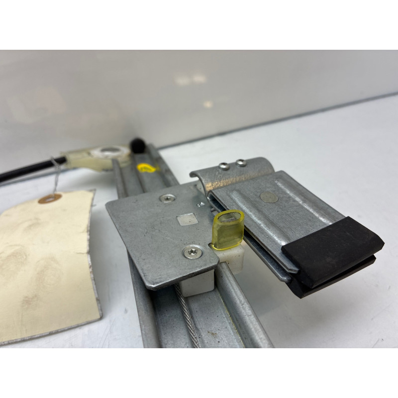 Leve vitre electrique avant gauche VOLKSWAGEN GOLF 3 Photo n°3