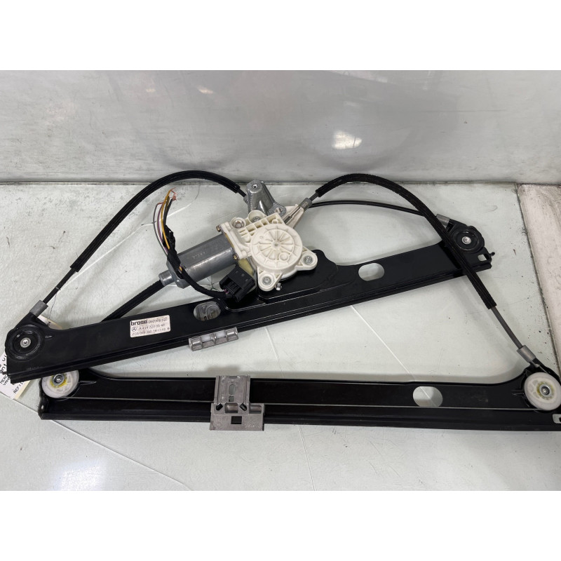 Leve vitre electrique avant gauche MERCEDES VANEO 414 Photo n°5