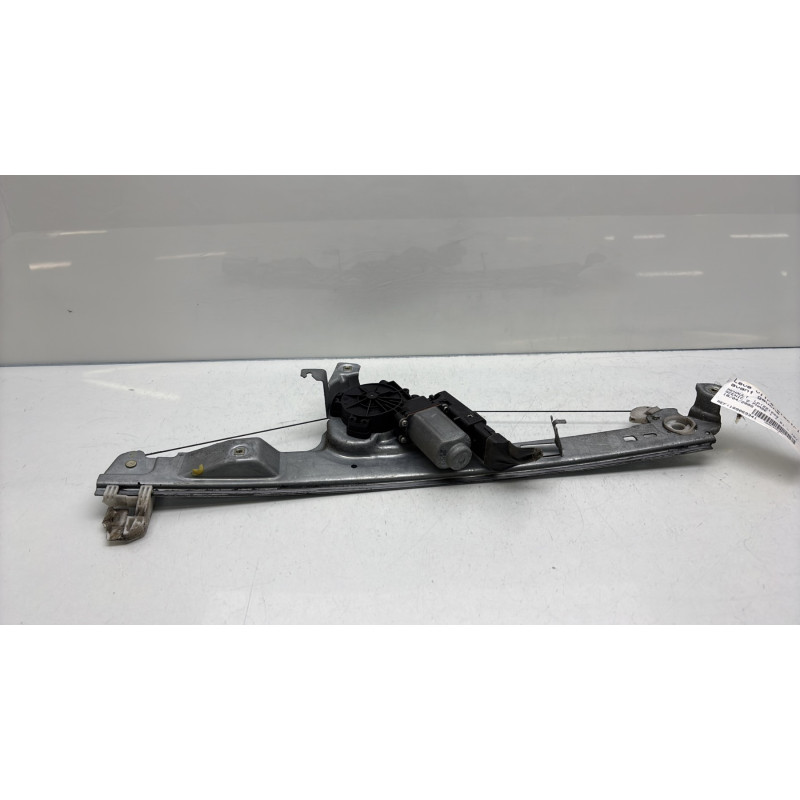 Leve vitre electrique avant gauche RENAULT SCENIC 2 Photo n°1
