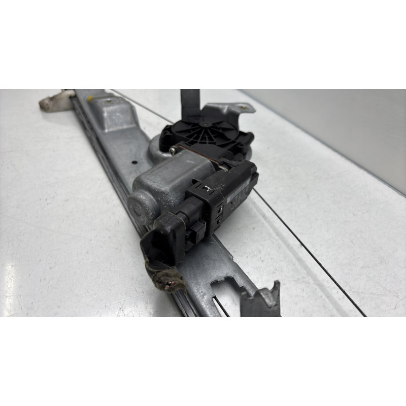 Leve vitre electrique avant gauche RENAULT SCENIC 2 Photo n°5