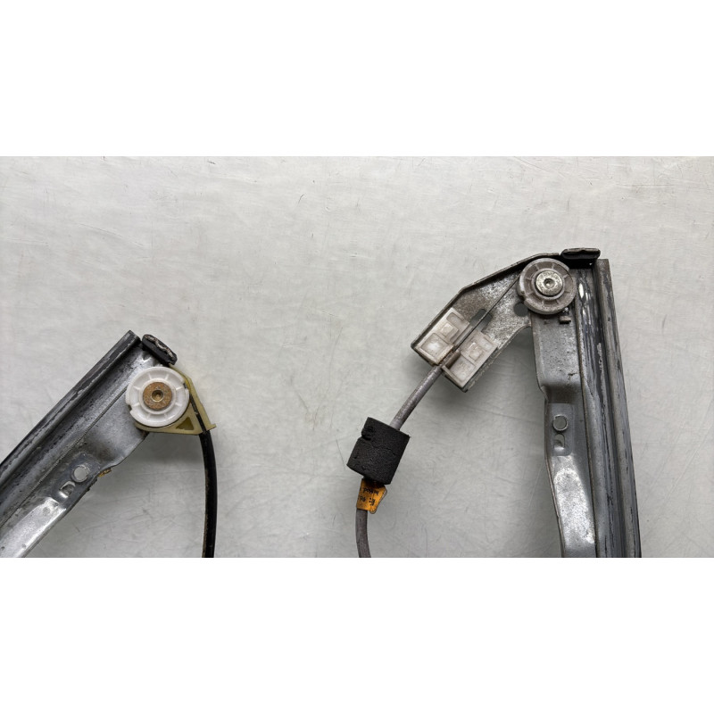 Leve vitre electrique avant gauche PEUGEOT 206 Photo n°4