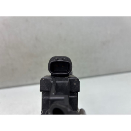 Leve vitre electrique arriere droit SUZUKI SWIFT 4 Photo n°1