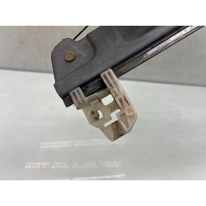 Leve vitre electrique avant gauche RENAULT SCENIC 2 Photo n°3