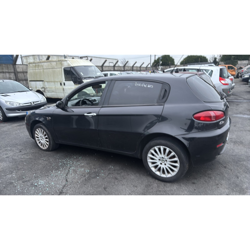 Leve vitre electrique avant gauche ALFA ROMEO 147 Photo n°13