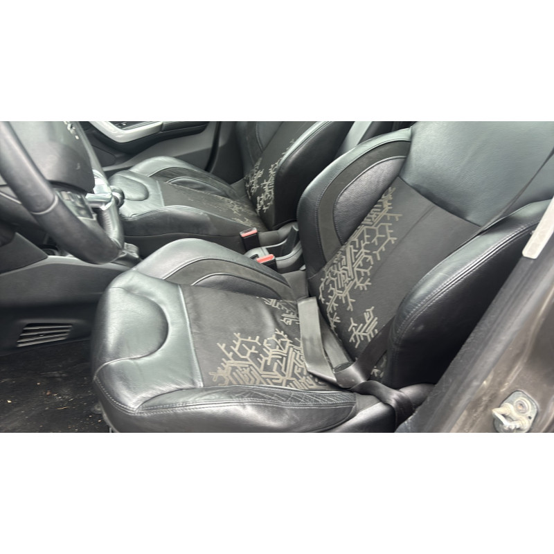 Leve vitre electrique avant gauche PEUGEOT 208 1 Photo n°20