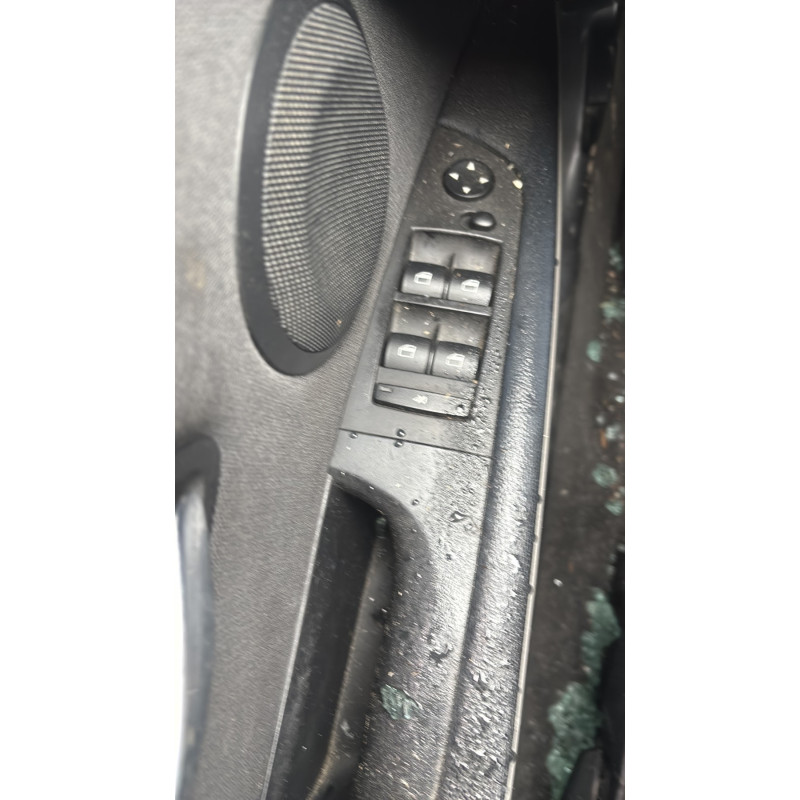 Leve vitre electrique arriere gauche BMW SERIE 3 E91 Photo n°17