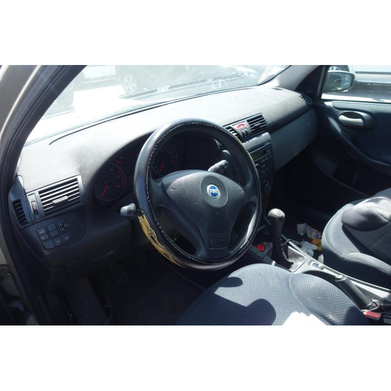 Porte avant gauche FIAT STILO Photo n°8