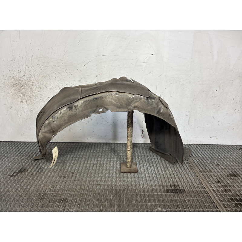 Pare boue avant droit TOYOTA VERSO-S Photo n°3