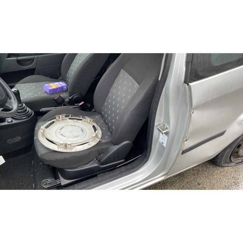 Retroviseur gauche FORD FIESTA 5 Photo n°15