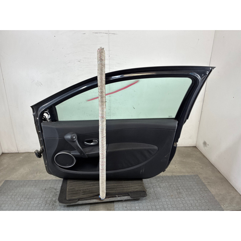 Porte avant droit RENAULT CLIO 3 Photo n°3