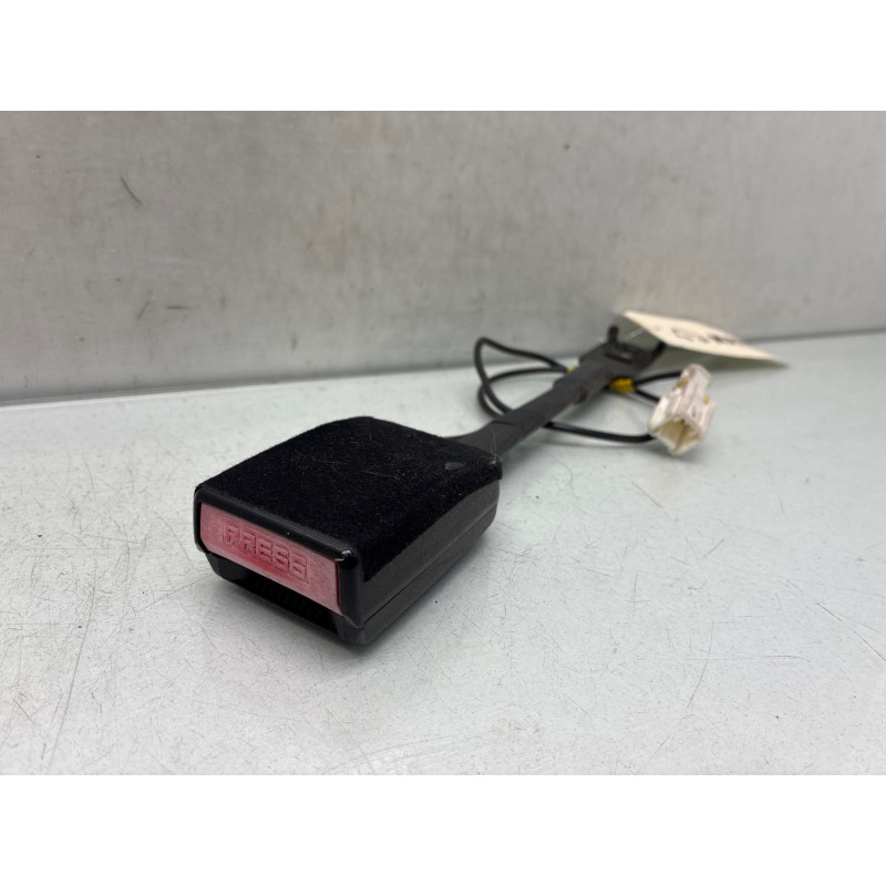 Attache ceinture avant gauche PEUGEOT 308 1 SW Photo n°1