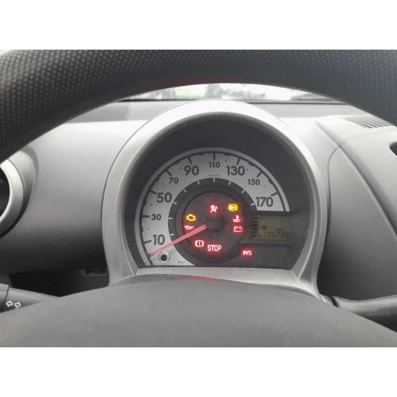 Retroviseur droit PEUGEOT 107 Photo n°14