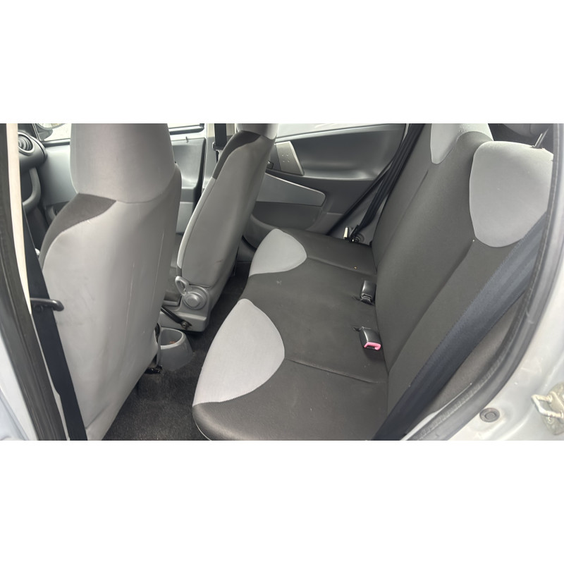 Retroviseur droit PEUGEOT 107 Photo n°18