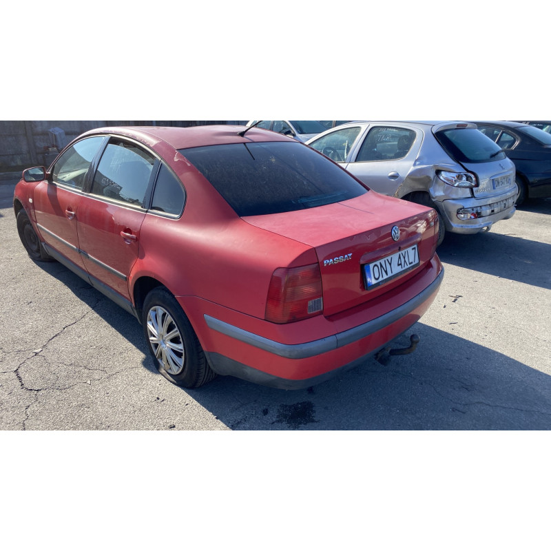 Feu arriere principal droit (feux) VOLKSWAGEN PASSAT 4 Photo n°7