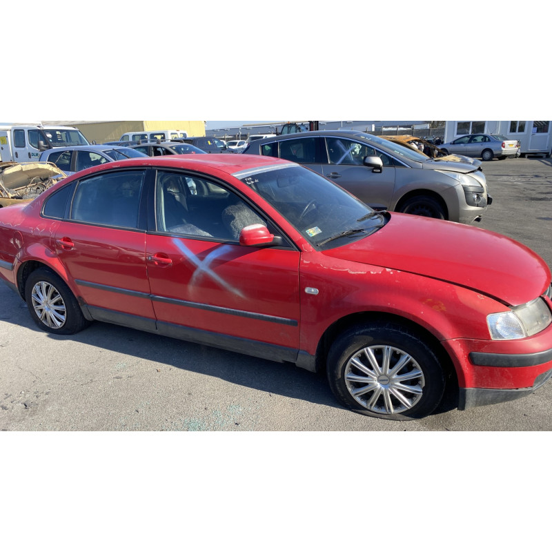 Feu arriere principal droit (feux) VOLKSWAGEN PASSAT 4 Photo n°10