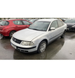 Retroviseur gauche VOLKSWAGEN PASSAT 4
