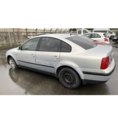 Retroviseur gauche VOLKSWAGEN PASSAT 4