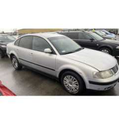 Retroviseur gauche VOLKSWAGEN PASSAT 4