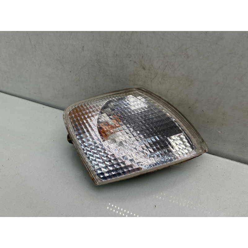 Optique avant secondaire droit (feux)(clignotant) VOLKSWAGEN PASSAT 4 Photo n°2