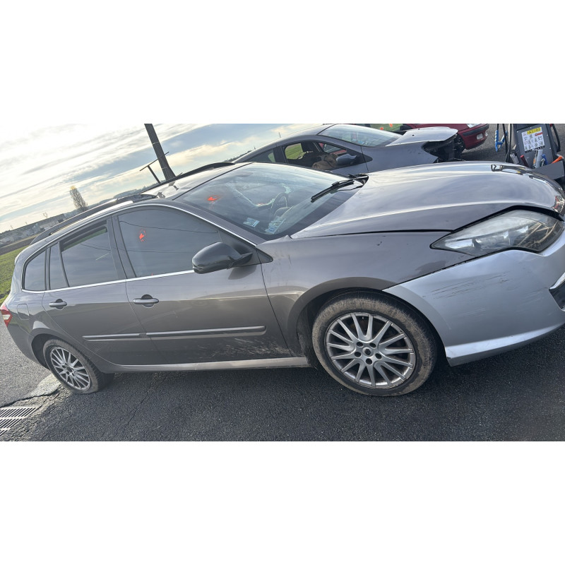Malle/Hayon arriere RENAULT LAGUNA 3 Photo n°8