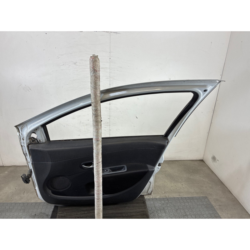 Porte avant droit RENAULT CLIO 3 Photo n°1