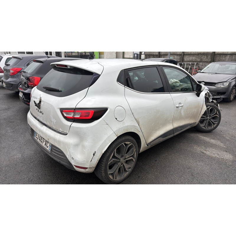 Pare boue arriere gauche RENAULT CLIO 4 Photo n°6