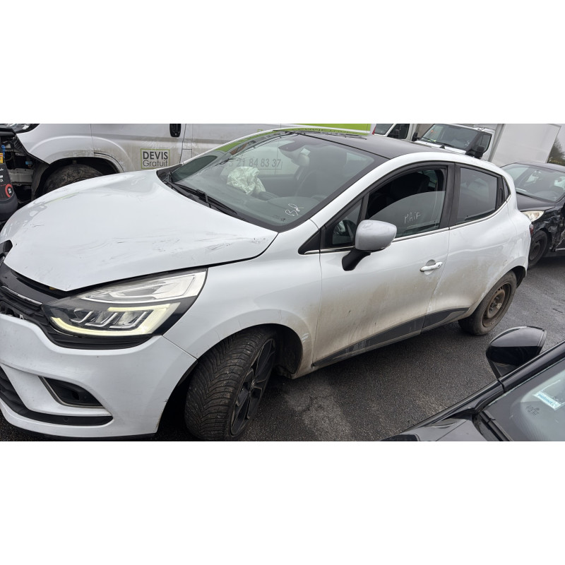 Pare boue arriere gauche RENAULT CLIO 4 Photo n°11
