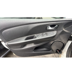 Pare boue arriere gauche RENAULT CLIO 4