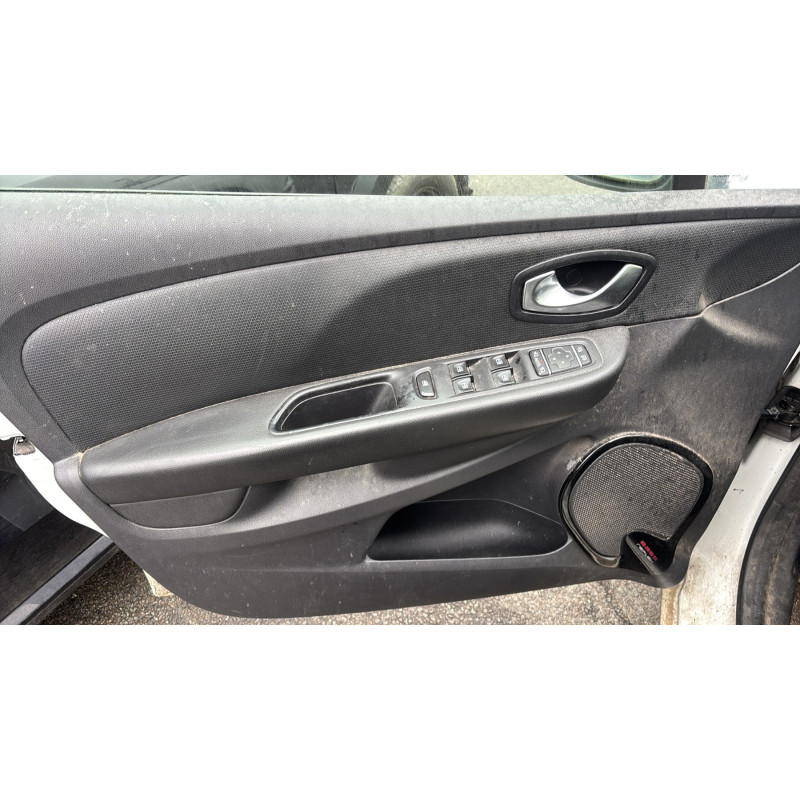Pare boue arriere gauche RENAULT CLIO 4 Photo n°13
