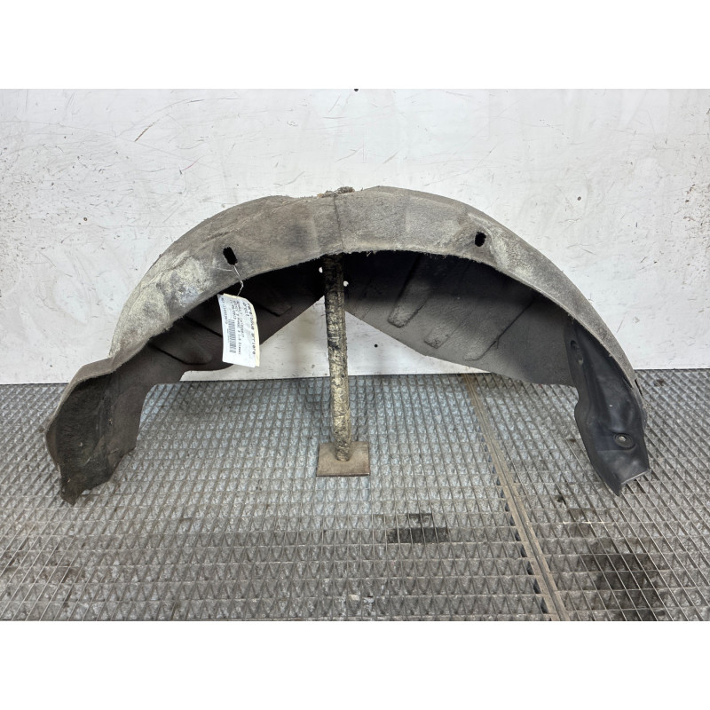Pare boue arriere droit RENAULT SCENIC 3 Photo n°1