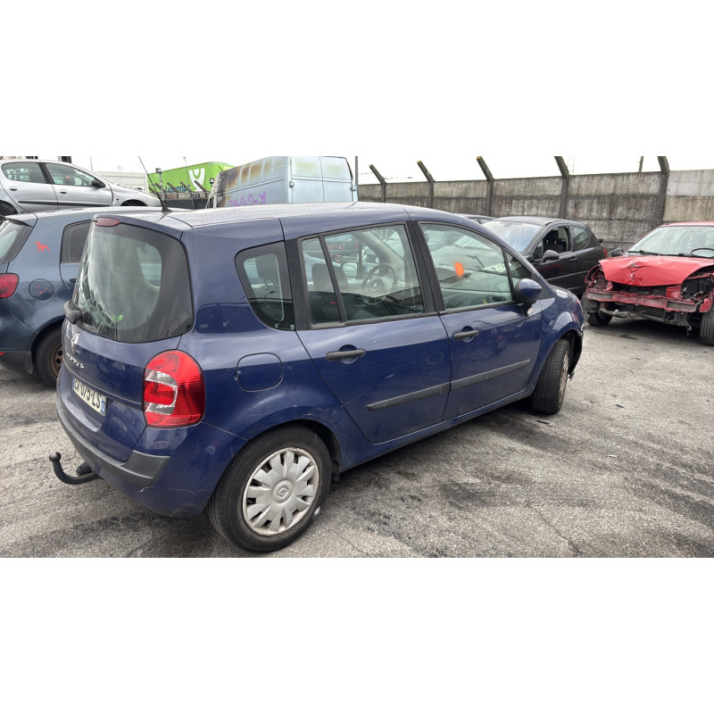Malle/Hayon arriere RENAULT GRAND MODUS Photo n°10