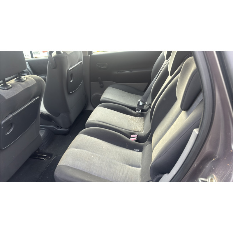 Malle/Hayon arriere RENAULT SCENIC 2 Photo n°17