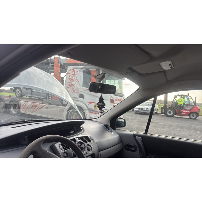 Malle/Hayon arriere RENAULT SCENIC 2 Photo n°19
