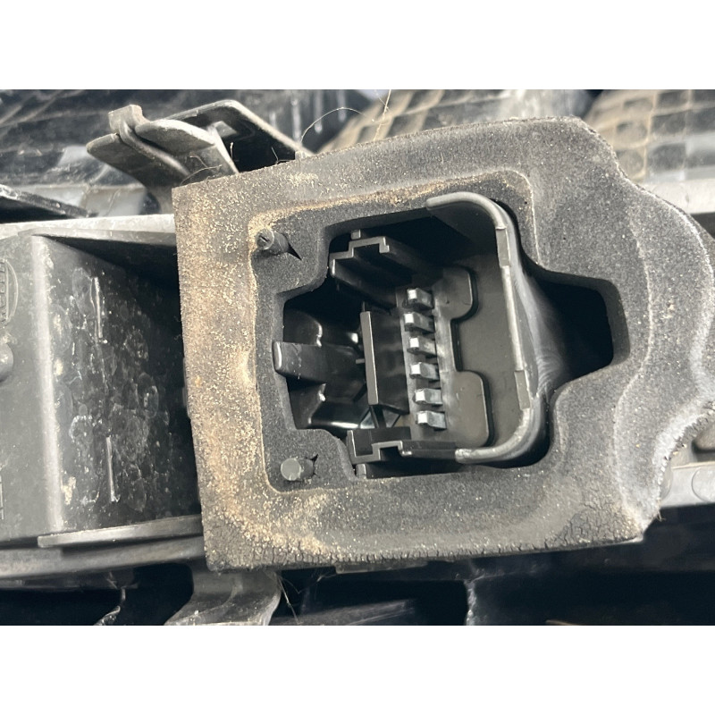 Feu arriere principal droit (feux) RENAULT GRAND SCENIC 2 Photo n°4