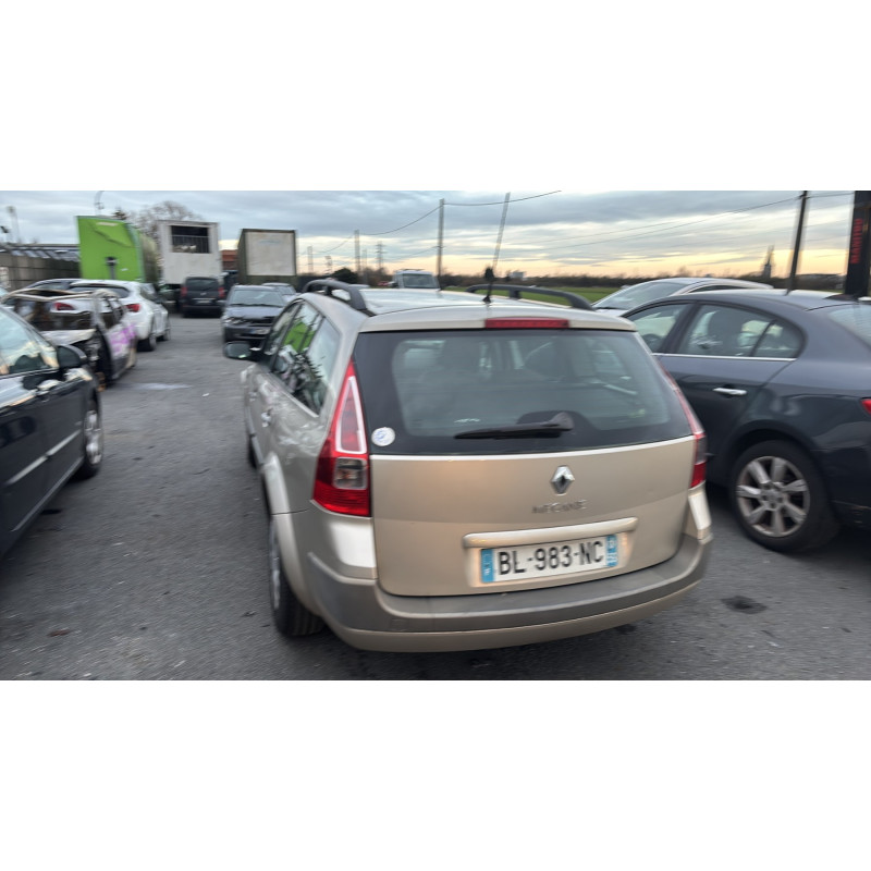 Malle/Hayon arriere RENAULT MEGANE 2 Photo n°9