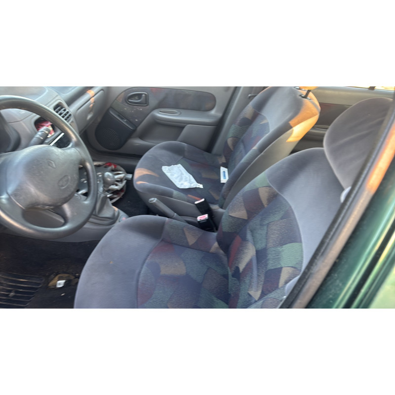 Optique avant principal droit (feux)(phare) RENAULT CLIO 2 Photo n°17