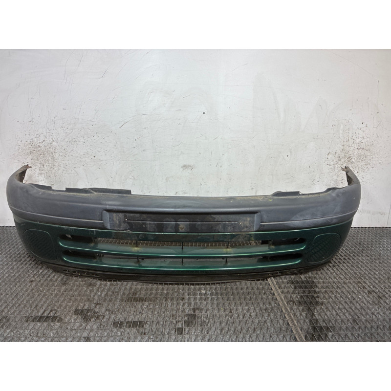 Pare choc avant RENAULT CLIO 2 Photo n°3