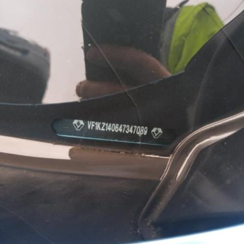 Pare choc arriere RENAULT MEGANE 3 Photo n°12