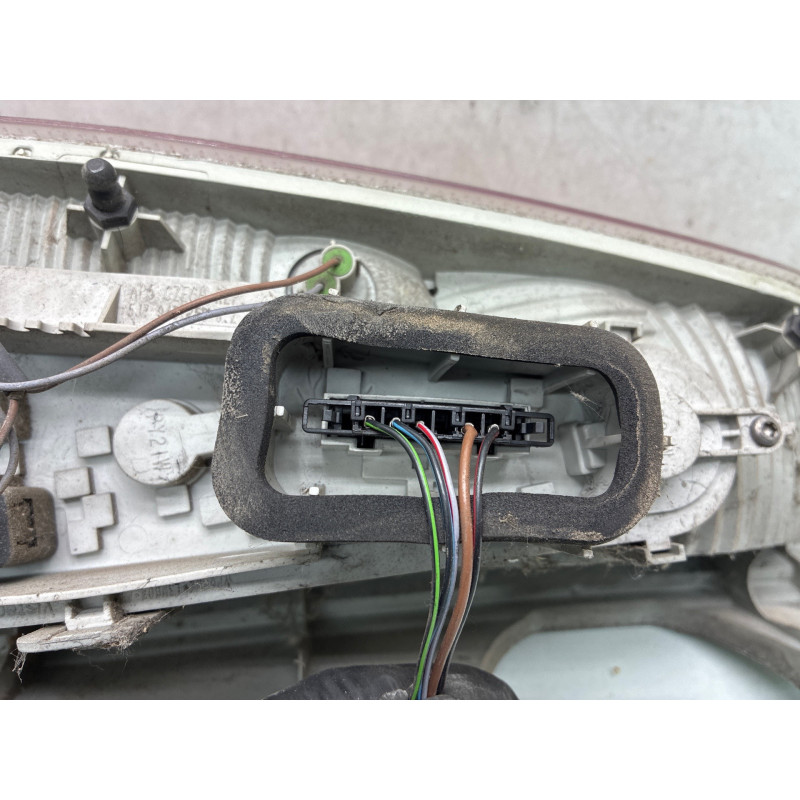 Feu arriere principal droit (feux) SKODA ROOMSTER Photo n°3
