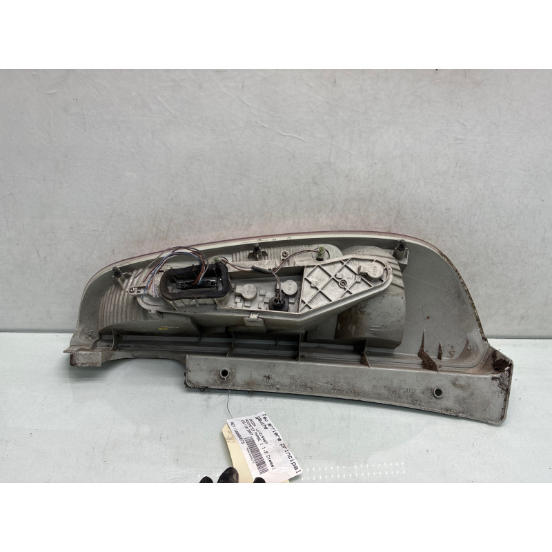 Feu arriere principal gauche (feux) SKODA ROOMSTER Photo n°3