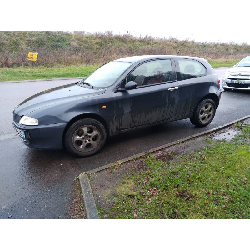 Feu arriere secondaire gauche (feux) ALFA ROMEO 147 Photo n°6